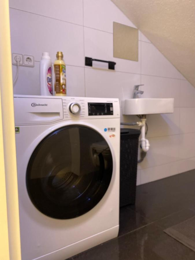 Deluxe Business Suite Mit Netflix Premium & Parkplatz, Zentral Zu Audi & Schwarz Gruppe With 2 Bedrooms 巴特腓特烈斯哈尔 外观 照片