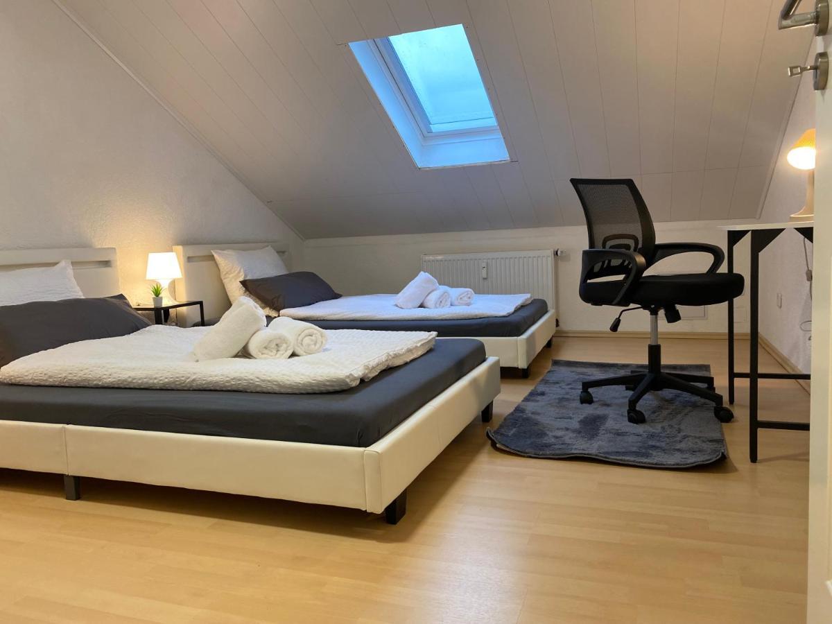Deluxe Business Suite Mit Netflix Premium & Parkplatz, Zentral Zu Audi & Schwarz Gruppe With 2 Bedrooms 巴特腓特烈斯哈尔 外观 照片