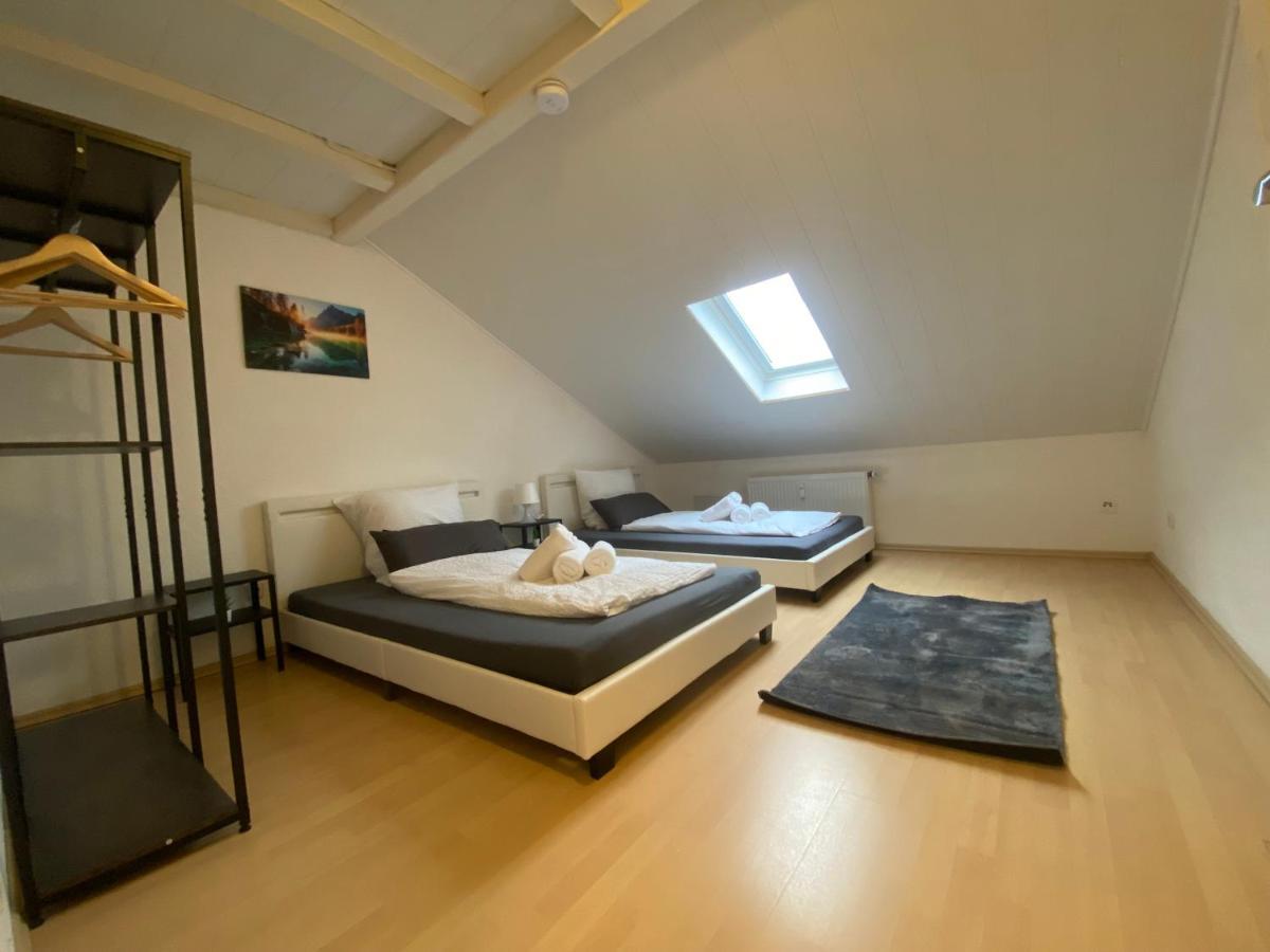 Deluxe Business Suite Mit Netflix Premium & Parkplatz, Zentral Zu Audi & Schwarz Gruppe With 2 Bedrooms 巴特腓特烈斯哈尔 外观 照片