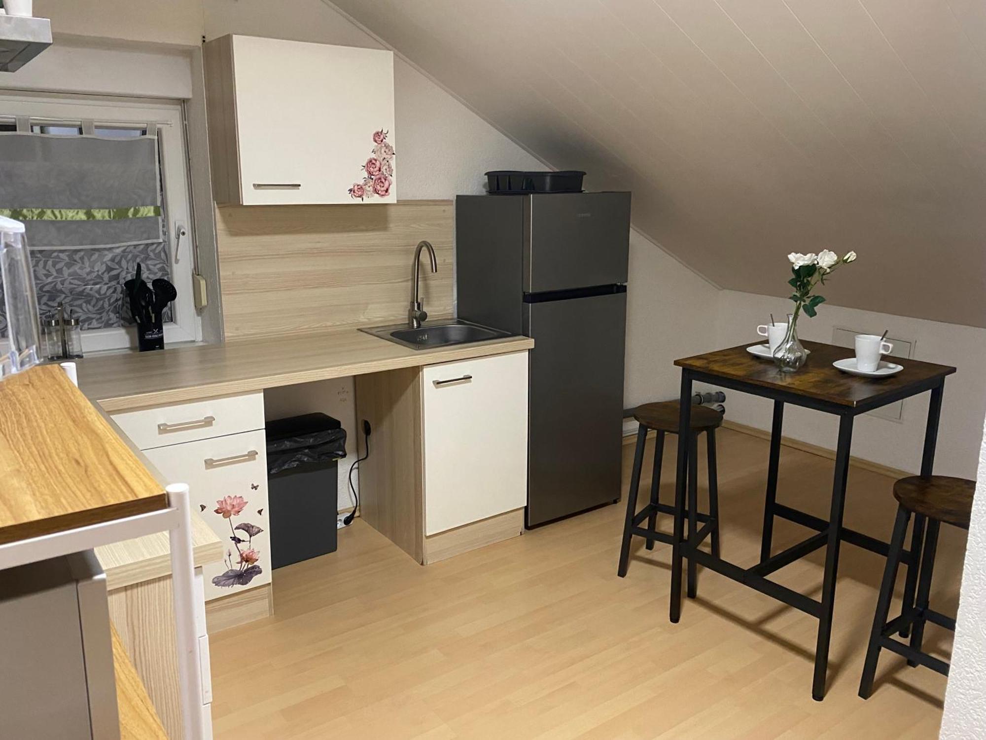 Deluxe Business Suite Mit Netflix Premium & Parkplatz, Zentral Zu Audi & Schwarz Gruppe With 2 Bedrooms 巴特腓特烈斯哈尔 外观 照片